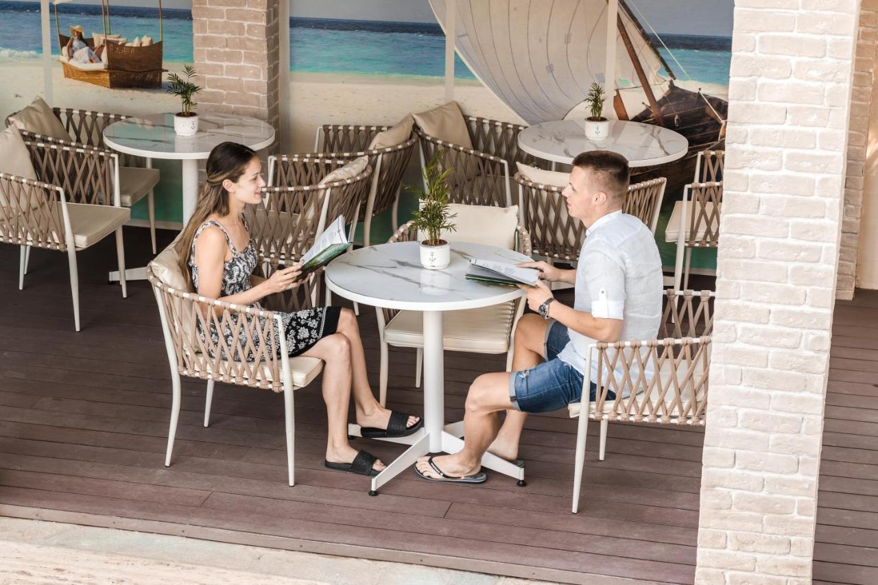 Alkyonis Hotel Nea Kallikrateia Bagian luar foto