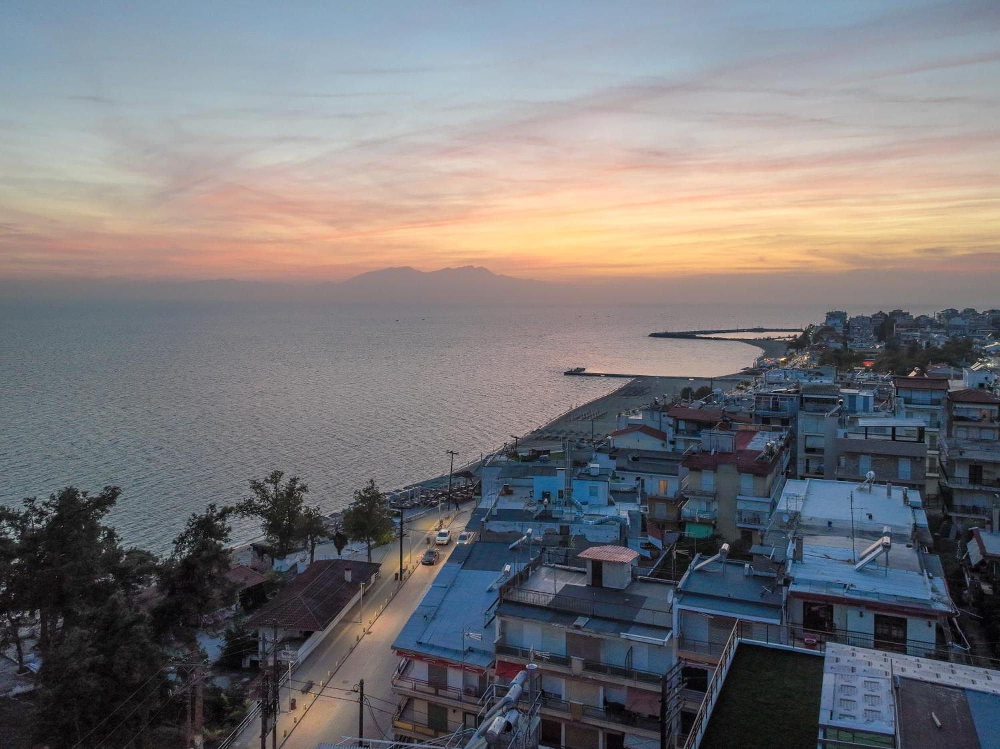 Alkyonis Hotel Nea Kallikrateia Bagian luar foto