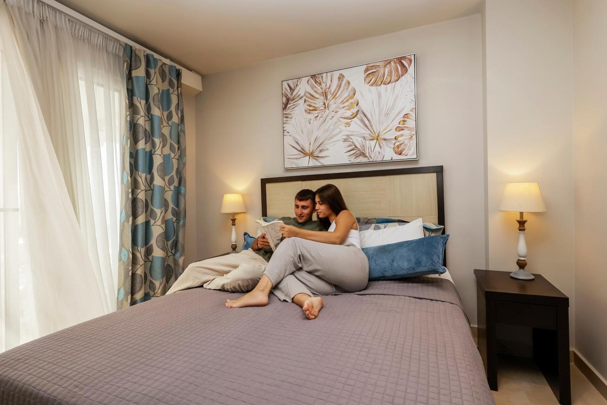 Alkyonis Hotel Nea Kallikrateia Bagian luar foto